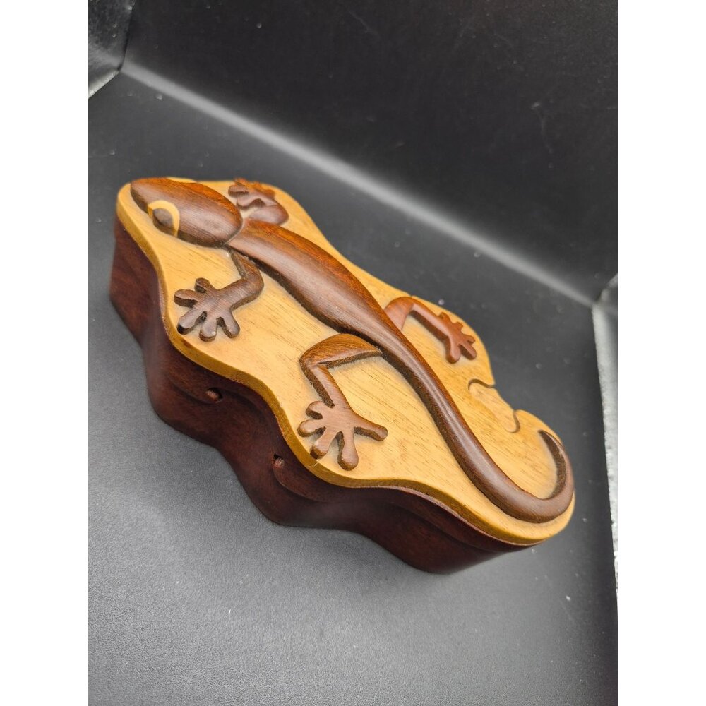 Hand-Carved Wooden Gecko Puzzle Jewelry Trinket  Box Hidden Compartment